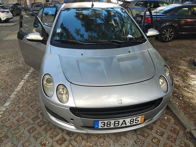 Cinza Usado 2005 Smart ForFour Sedan | € 3.450 - Imagem 1/4