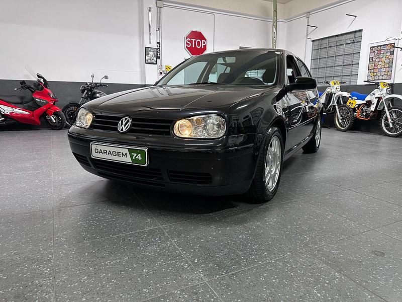 Preto Usado 2001 VW Golf IV Citadino | € 5.000 (Preço justo) - Imagem 1/4