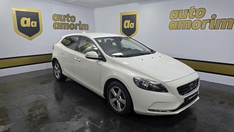 Usado Volvo V40 120 HP (88 kW) 2016 Branco