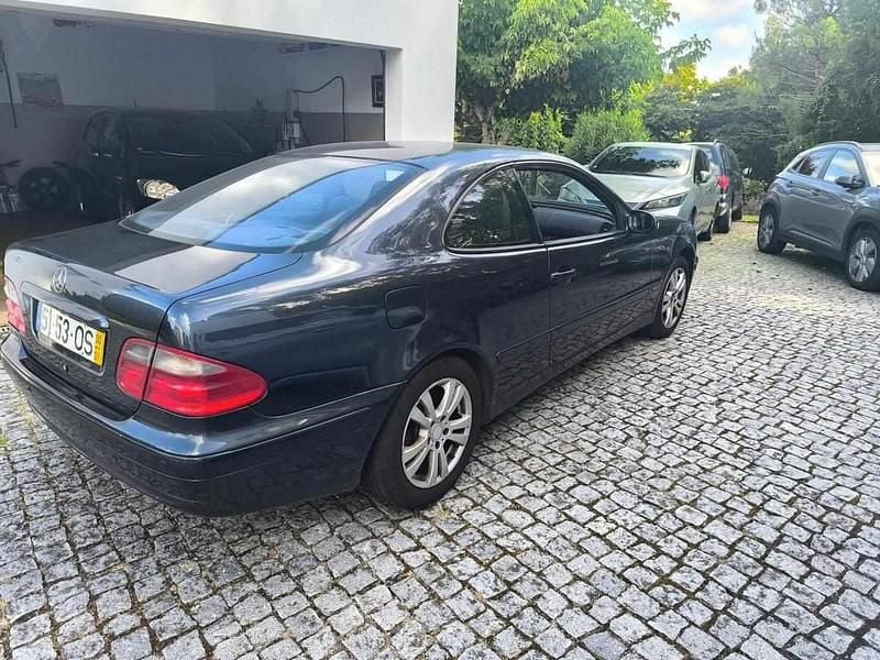 Usado Mercedes CLK200 192 HP (141 kW) 2000 Azul Coupé