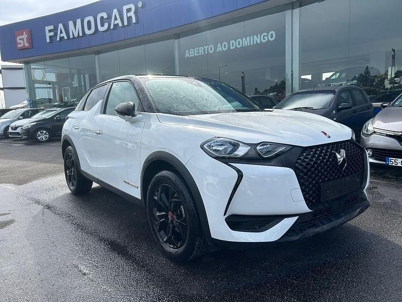Branco Usado 2022 DS Automobiles DS3 Performance SUV | € 17.880 (Bom preço) - Imagem 1/4