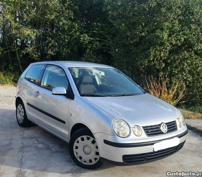 Cinza Usado 2003 VW Polo Highline | € 2.499 (Preço justo) - Imagem 1/1