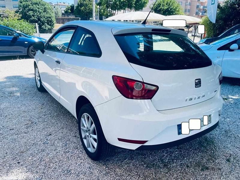 Usado Seat Ibiza ST 90 HP (66 kW) 2016 Branco Carrinha