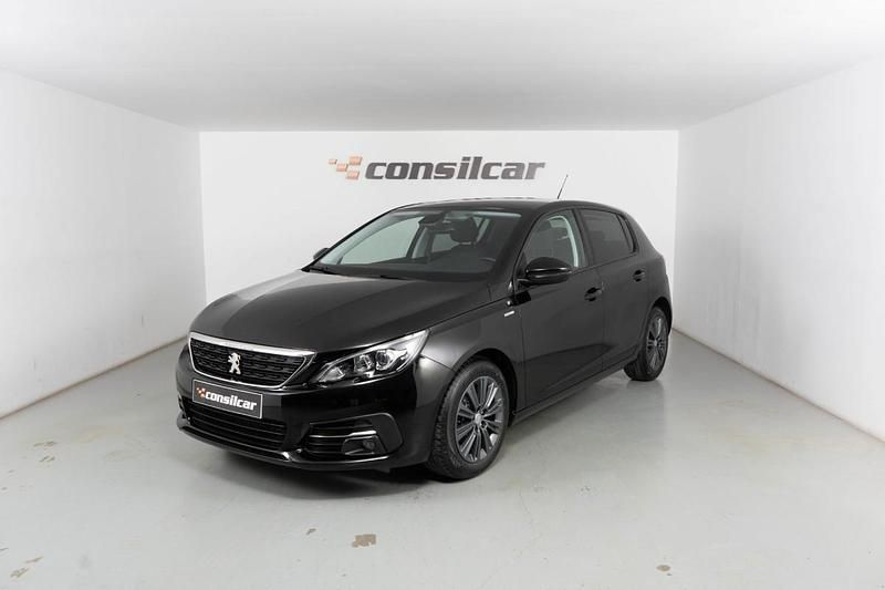 Preto Usado 2020 Peugeot 308 Style Citadino | € 12.780 (Preço justo) - Imagem 1/4
