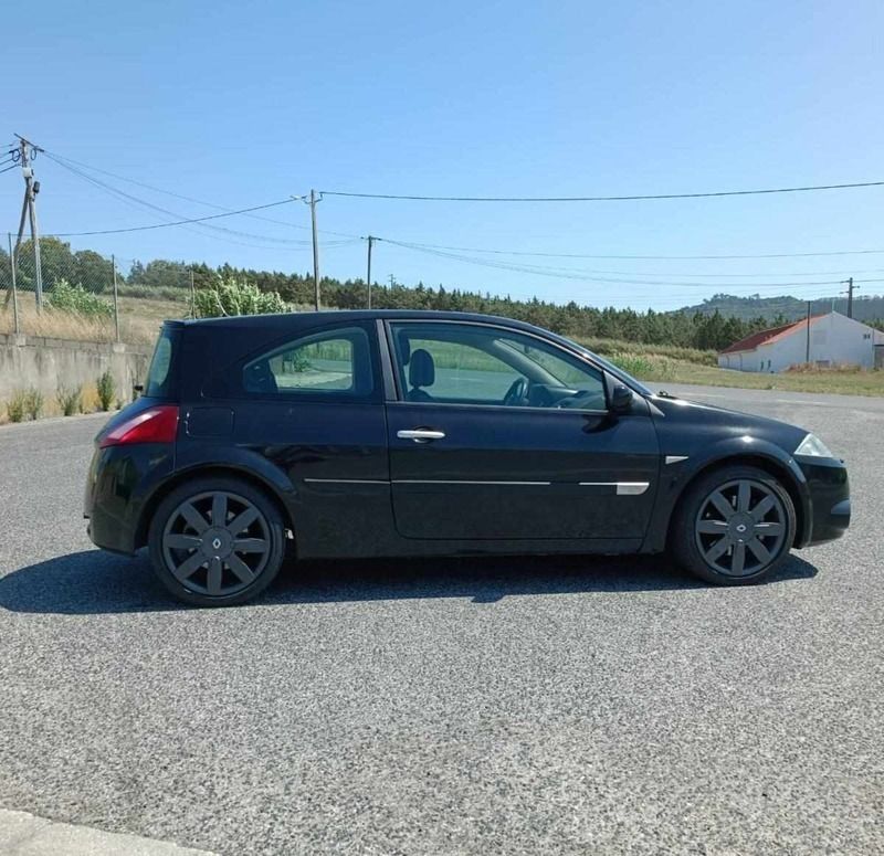 Usado Renault Mégane Coupé R.S. 225 HP (165 kW) 2004 Preto Coupé