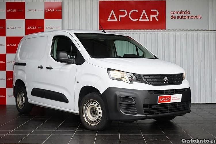 Branco Usado 2023 Peugeot Partner Van | € 15.900 (Preço justo) - Imagem 1/1