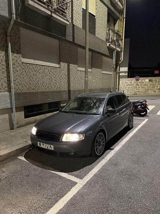 Usado 2004 Audi A4 S-Line Sedan | € 6.000 (Preço justo) - Imagem 1/4