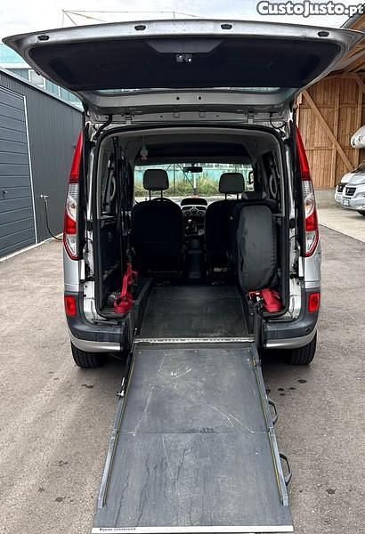 Cinza Usado 2015 Renault Kangoo Carrinha | € 16.500 - Imagem 1/1