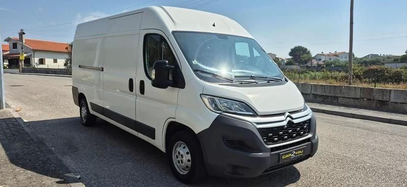 Branco Usado 2017 Citroën Jumper Monovolume | € 17.950 (Preço justo) - Imagem 1/4