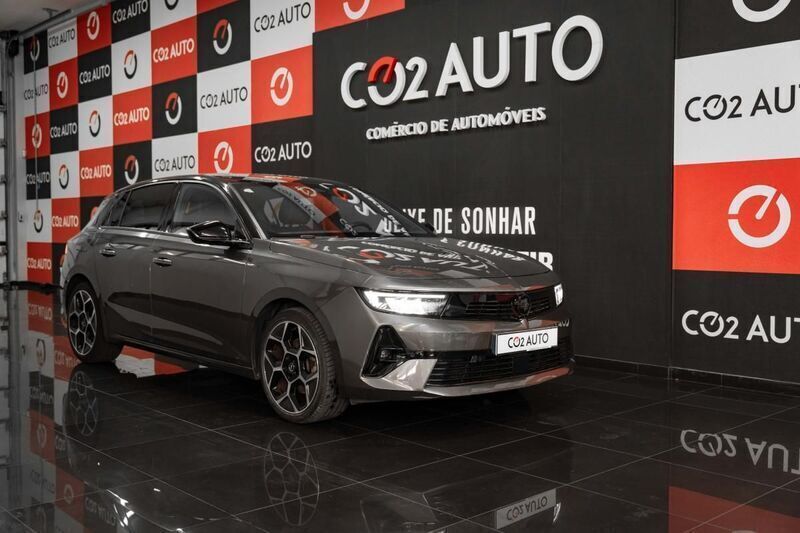Cinza Usado 2023 Opel Astra GS Line | € 25.900 (Preço elevado) - Imagem 1/4