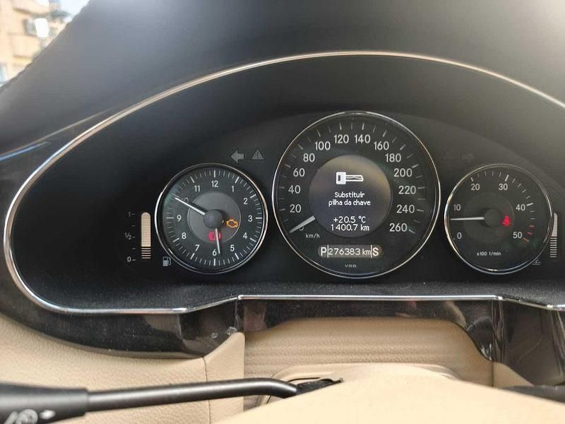 Usado 2007 Mercedes CLS320 Sedan | € 10.900 - Imagem 1/4