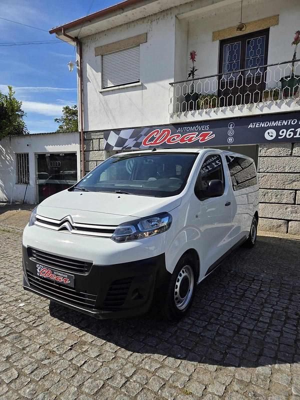 Branco Usado 2017 Citroën Spacetourer Van | € 21.500 - Imagem 1/4