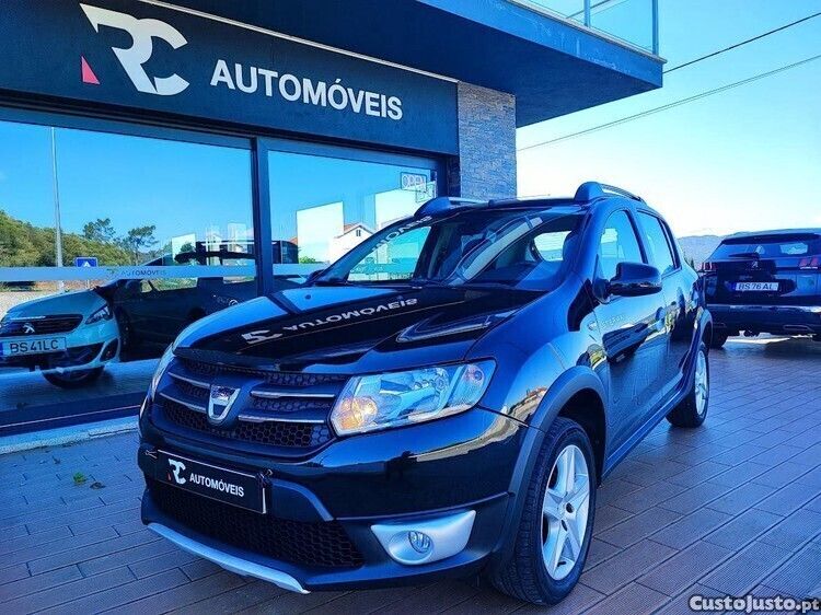 Preto Usado 2017 Dacia Sandero Prestige Citadino | € 10.950 (Preço justo) - Imagem 1/1