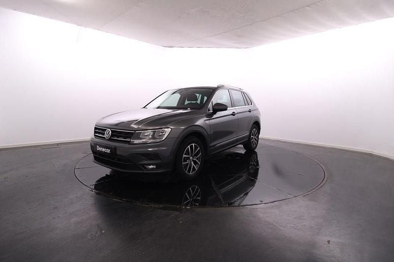 Cinza Usado 2018 VW Tiguan SUV | € 24.950 (Caro) - Imagem 1/4