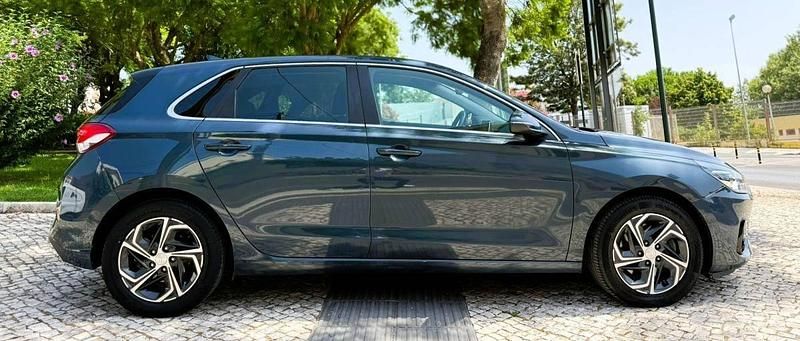 Azul Usado 2021 Hyundai i30 Style | € 17.900 (Preço elevado) - Imagem 1/3