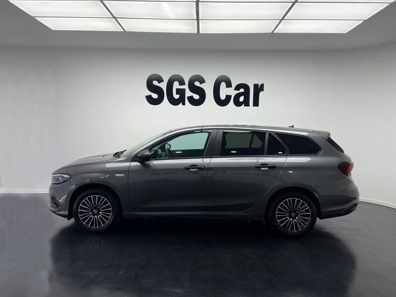 Cinza Usado 2022 Fiat Tipo City Life Sedan | € 19.400 (Caro) - Imagem 1/4