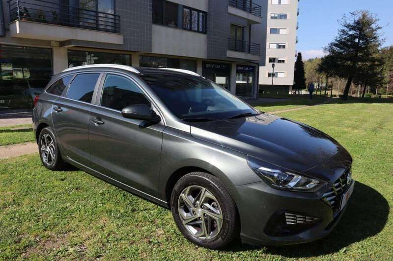 Cinzento Usado 2022 Hyundai i30 Carrinha | € 16.990 (Bom preço) - Imagem 1/4