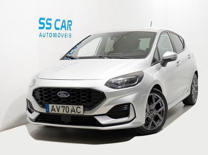 Cinza Usado 2022 Ford Fiesta ST-Line Citadino | € 13.490 (Super Preço) - Imagem 1/4