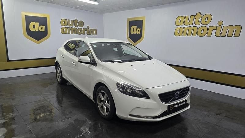 Usado Volvo V40 120 HP (88 kW) 2016 Branco