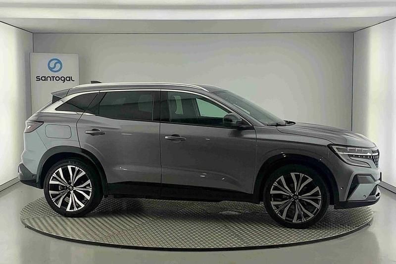 Cinzento Usado 2023 Renault Austral Techno SUV | € 32.990 (Preço justo) - Imagem 1/4