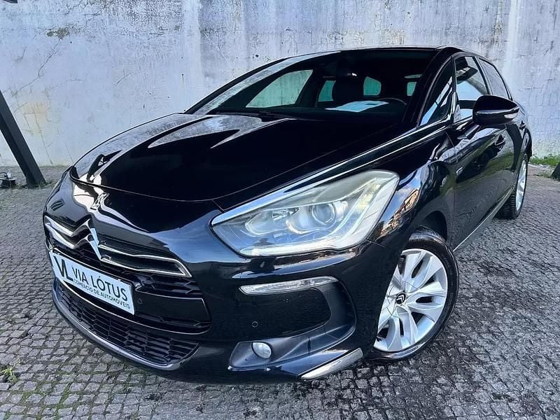 Preto Usado 2013 DS Automobiles DS5 Sport Chic Citadino | € 13.500 (Caro) - Imagem 1/4