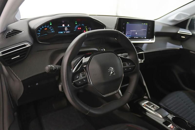 Usado Peugeot e-208 100 kW (136 HP) 2023 Branco Citadino