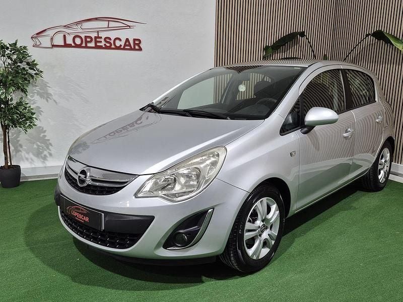 Usado Opel Corsa 85 HP (62 kW) 2011 Citadino
