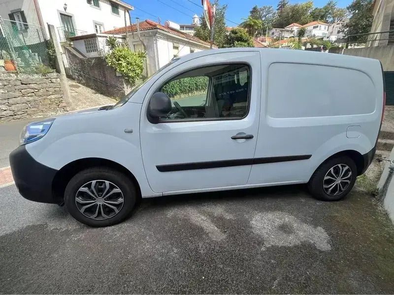 Usado Renault Kangoo 90 HP (66 kW) 2019 Branco Monovolume