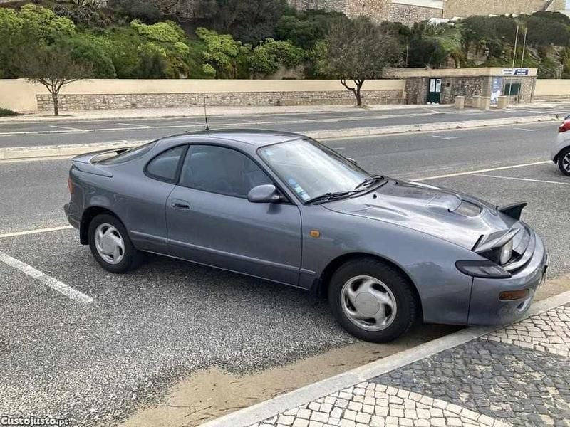 Usado Toyota Celica 160 HP (117 kW) 1995 Cinzento Citadino