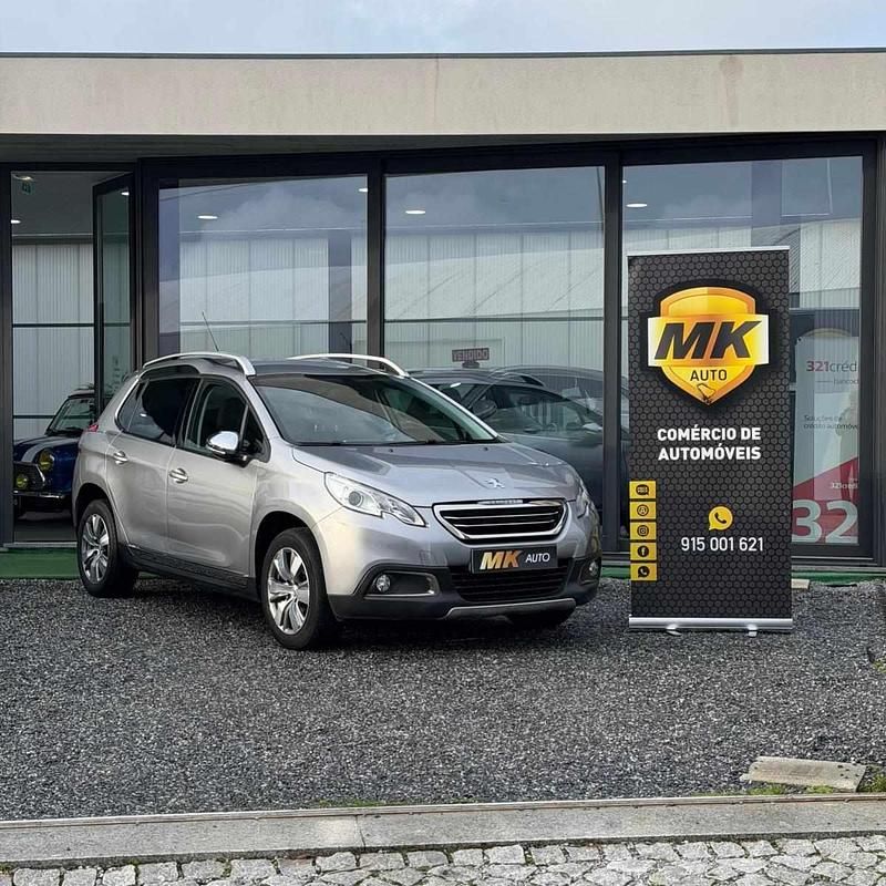 Usado Peugeot 2008 100 HP (73 kW) 2016 Cinzento SUV