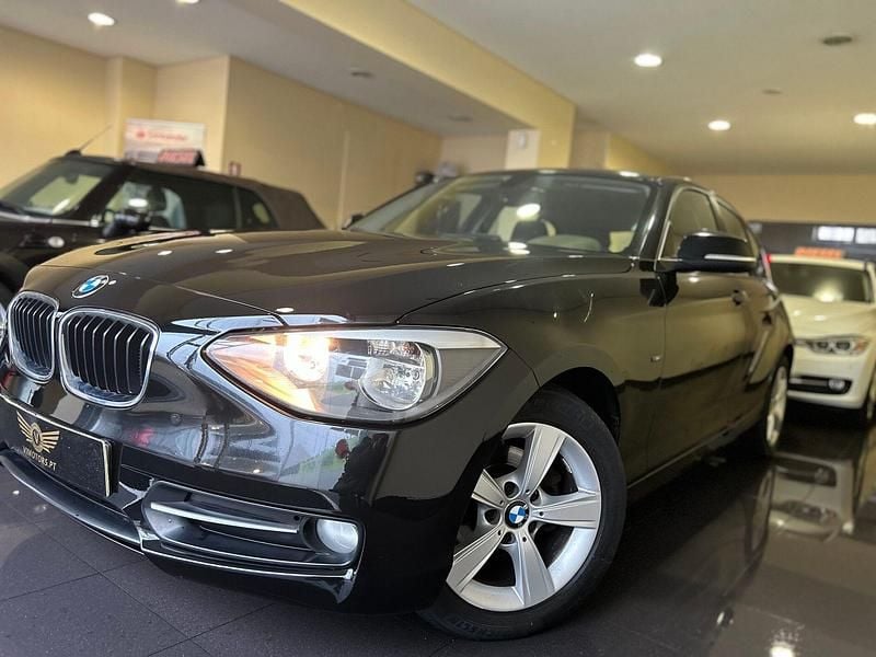 Usado BMW 118 Sport Line 143 HP (105 kW) 2013 Preto Citadino