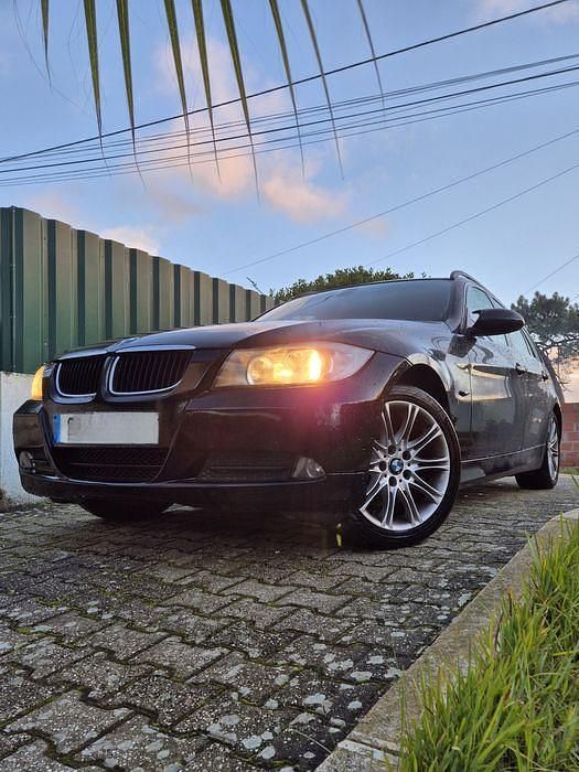 Usado 2008 BMW 318 Sport Line Sedan | € 6.750 (Bom preço) - Imagem 1/4