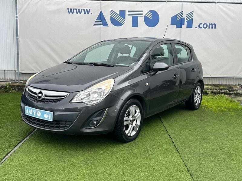 Cinza Usado 2012 Opel Corsa Enjoy | € 6.950 (Preço justo) - Imagem 1/4