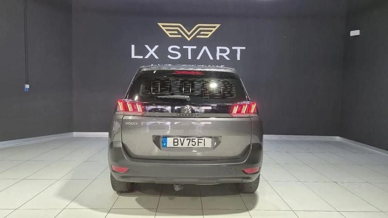 Cinzento Usado 2022 Peugeot 5008 Monovolume | € 20.990 (Super Preço) - Imagem 1/1