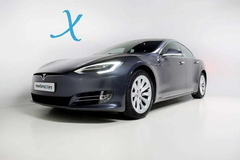Cinzento Usado 2018 Tesla Model S Sedan | € 34.900 (Preço justo) - Imagem 1/4