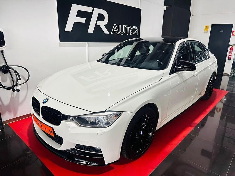 Branco Usado 2013 BMW 318 Sedan | € 16.000 - Imagem 1/4