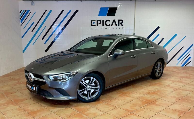 Cinza Usado 2020 Mercedes CLA180 Progressive Sedan | € 28.900 - Imagem 1/4