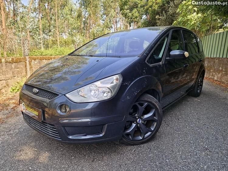 Cinza Usado 2006 Ford S-MAX Titanium Monovolume | € 7.250 (Preço elevado) - Imagem 1/1