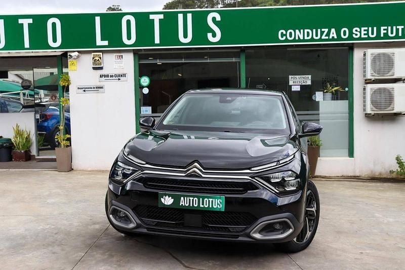 Preto Usado 2022 Citroën C4 Shine | € 21.970 (Preço justo) - Imagem 1/4