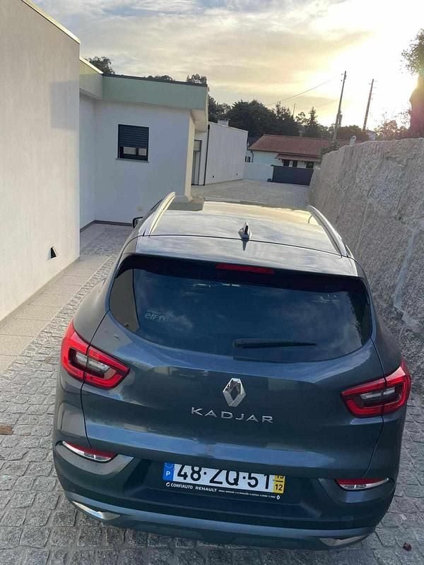 Cinzento Usado 2019 Renault Kadjar SUV | € 10.900 - Imagem 1/4