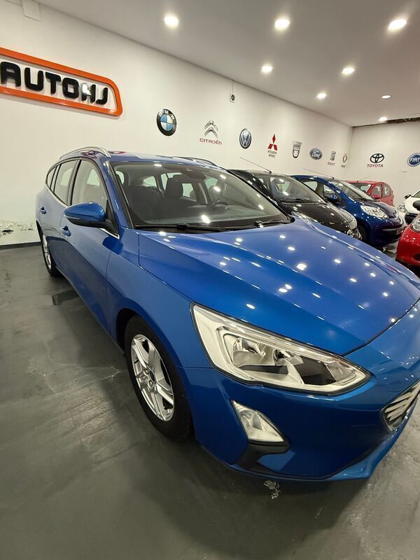 Azul Usado 2018 Ford Focus Active Carrinha | € 11.900 (Preço justo) - Imagem 1/4