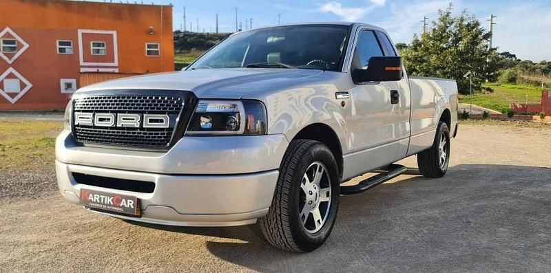 Cinzento Usado 2008 Ford F-150 XL Pickup | € 21.999 - Imagem 1/4