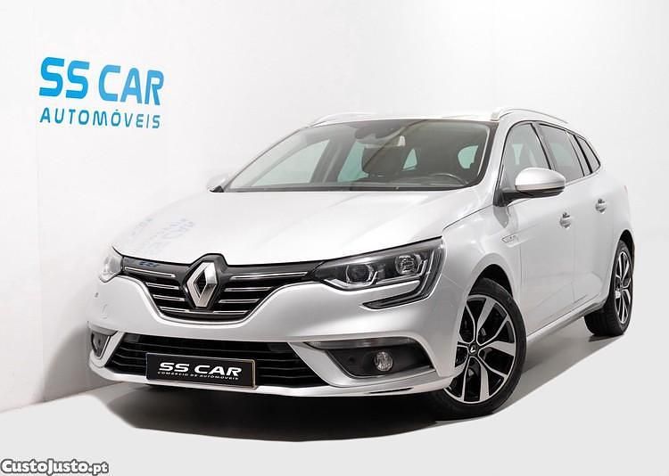 Cinza Usado 2019 Renault Mégane GrandTour Bose Edition Carrinha | € 15.490 (Preço justo) - Imagem 1/1
