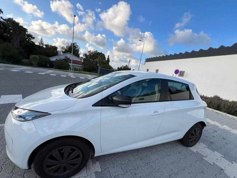 Branco Usado 2018 Renault Zoe Citadino | € 8.500 (Bom preço) - Imagem 1/4