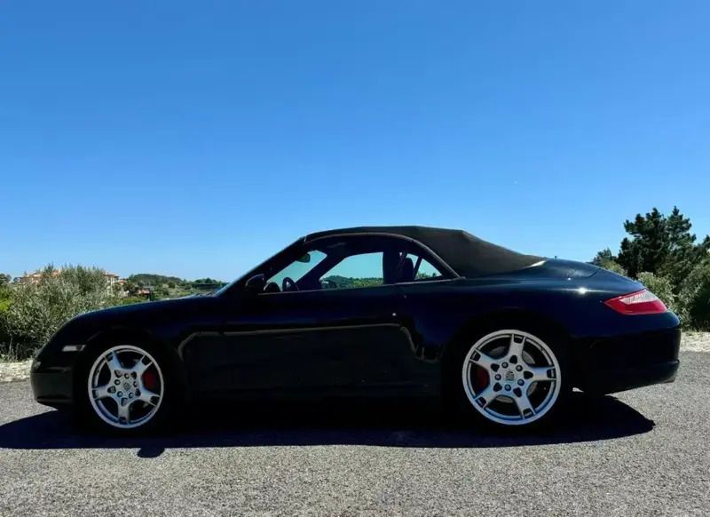 Usado Porsche 911 Carrera Cabriolet 355 HP (261 kW) 2007 Preto Cabrios