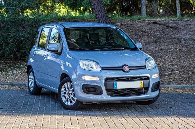 Cinzento Usado 2018 Fiat Panda Citadino | € 7.800 (Bom preço) - Imagem 1/4