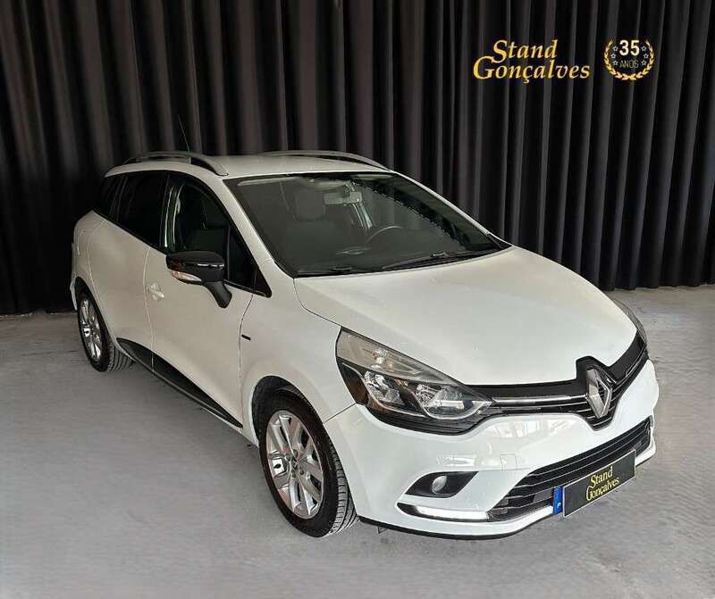 Branco Usado 2020 Renault Clio V Carrinha | € 12.990 (Preço justo) - Imagem 1/4
