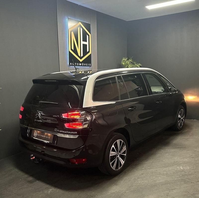 Usado Citroën C4 Feel 130 HP (95 kW) 2019 Preto Monovolume