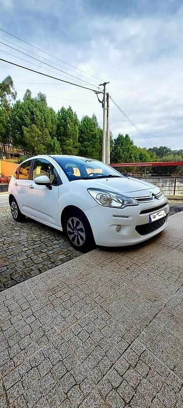 Branco Usado 2013 Citroën C3 Citadino | € 6.650 (Bom preço) - Imagem 1/4