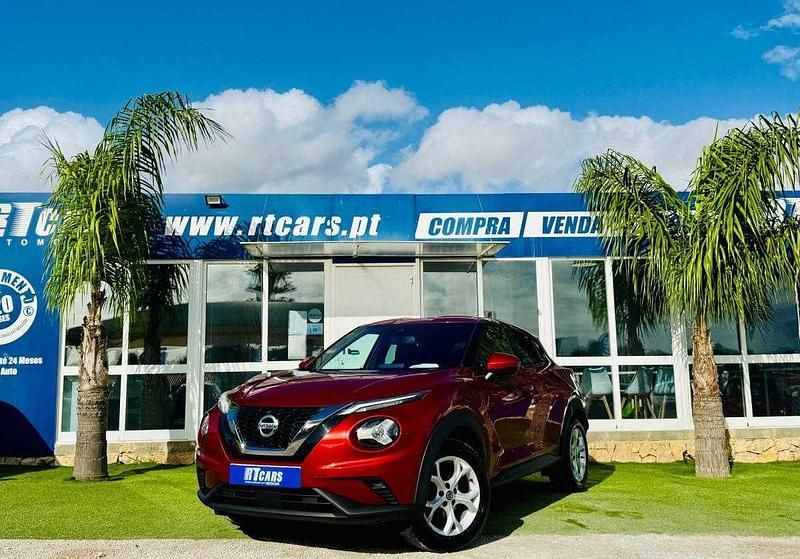 Usado Nissan Juke N-Connecta 114 HP (83 kW) 2021 Vermelho SUV